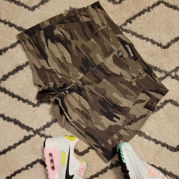 Express camouflage shorts - Picture 1 of 1